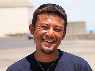 オーナー兼ガイドの私川原が皆様を海へご案内致します。